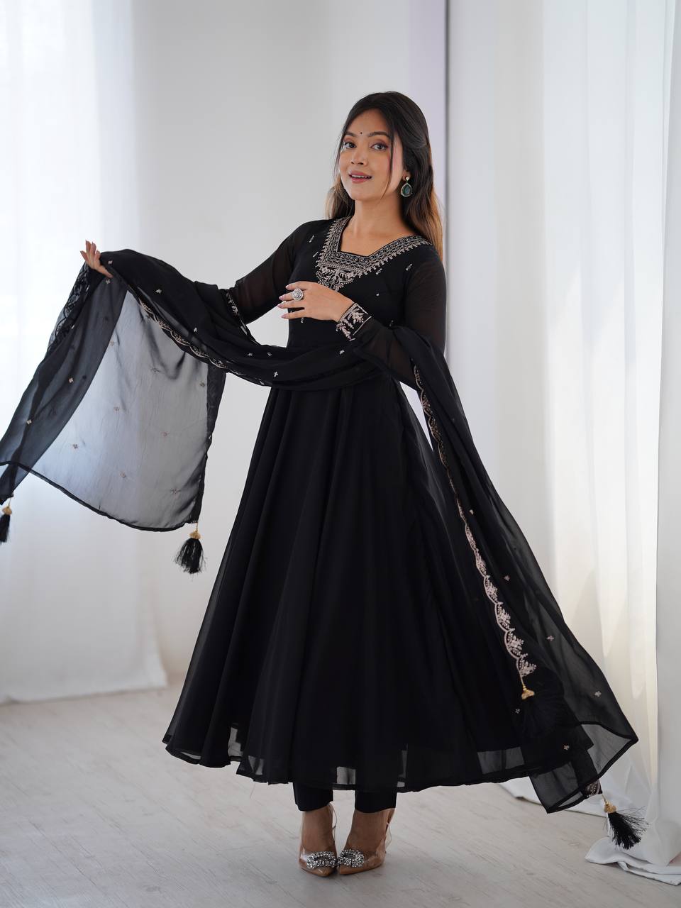 Black Color Flaired Anarkali Ehtnic Gown Set