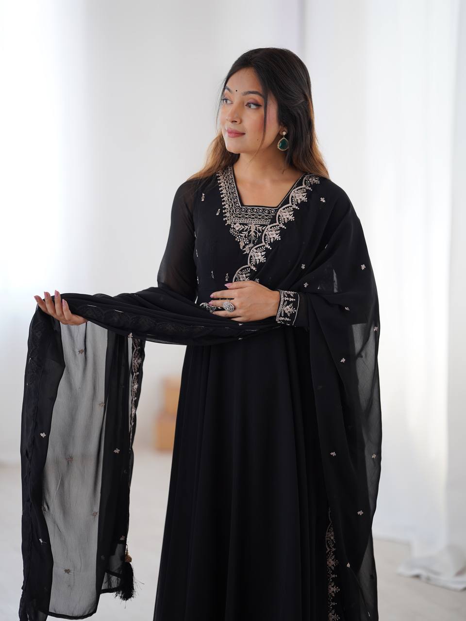 Black Color Flaired Anarkali Ehtnic Gown Set