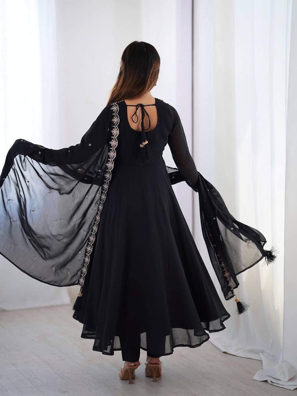 Black Color Flaired Anarkali Ehtnic Gown Set