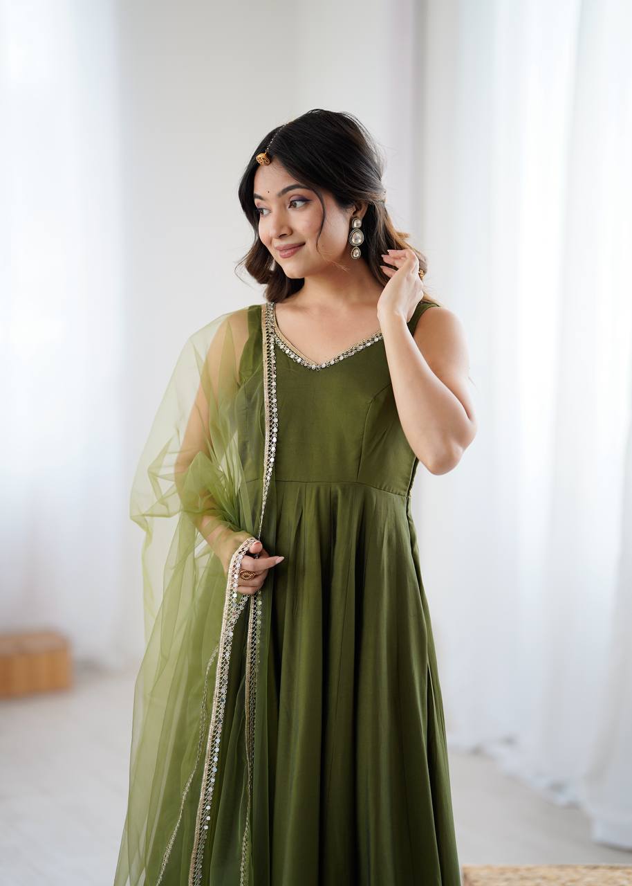 Mehendi Green Color Roman Silk Chanderi Anarkali Gown Set - Aarti Chauhan