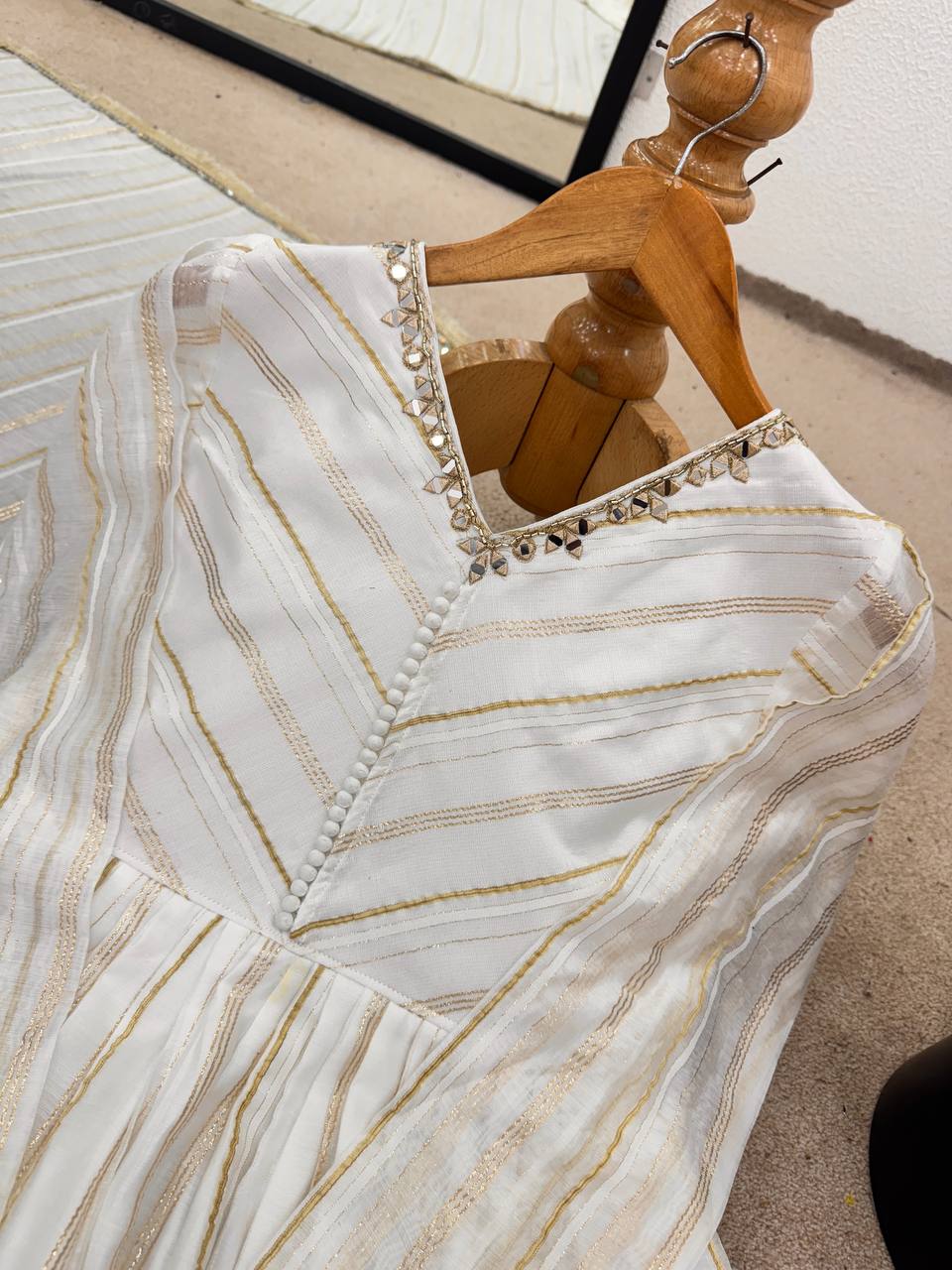 Off-White Kediya Style Outfit for Wedding | Nardev Fashion