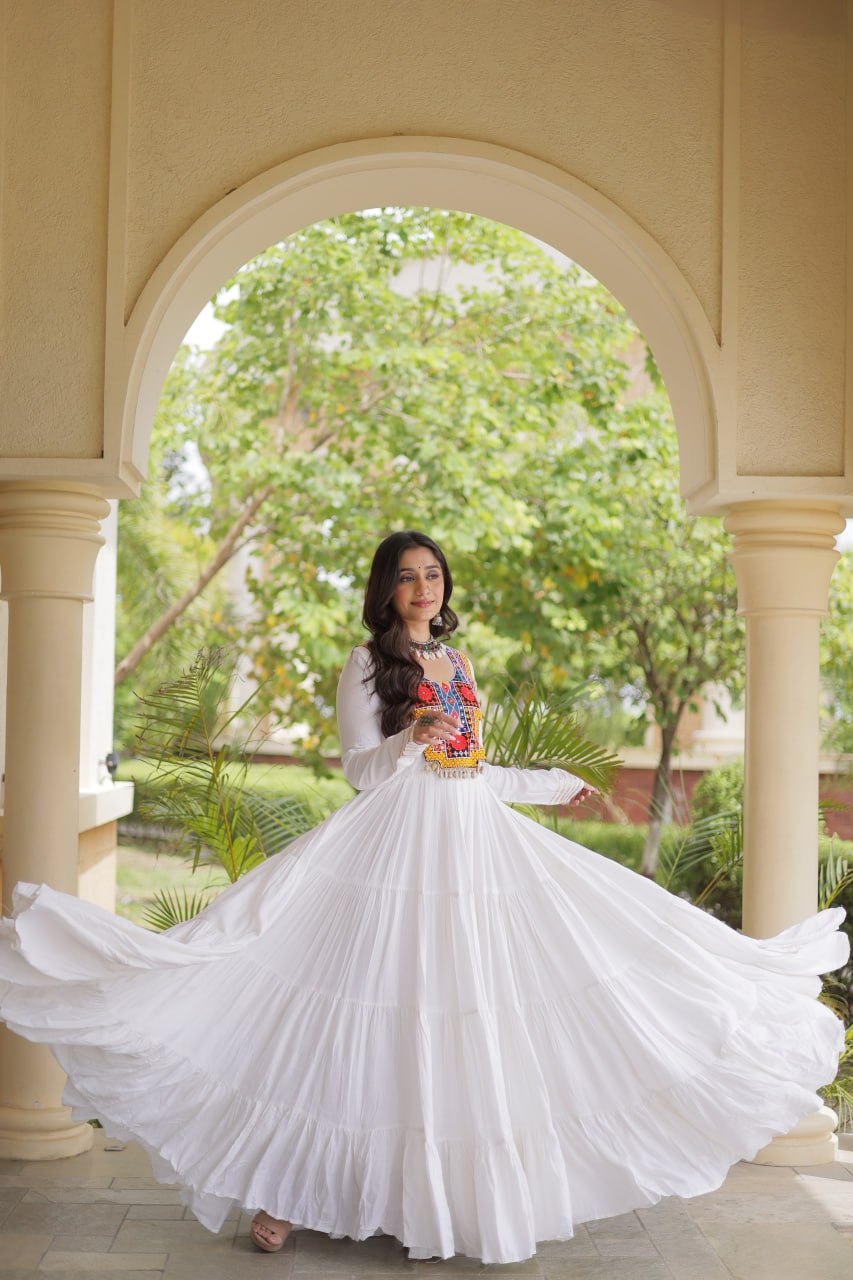 White Kutchi Gamthi Embroidered 12 Meter Flair Reyon Gown