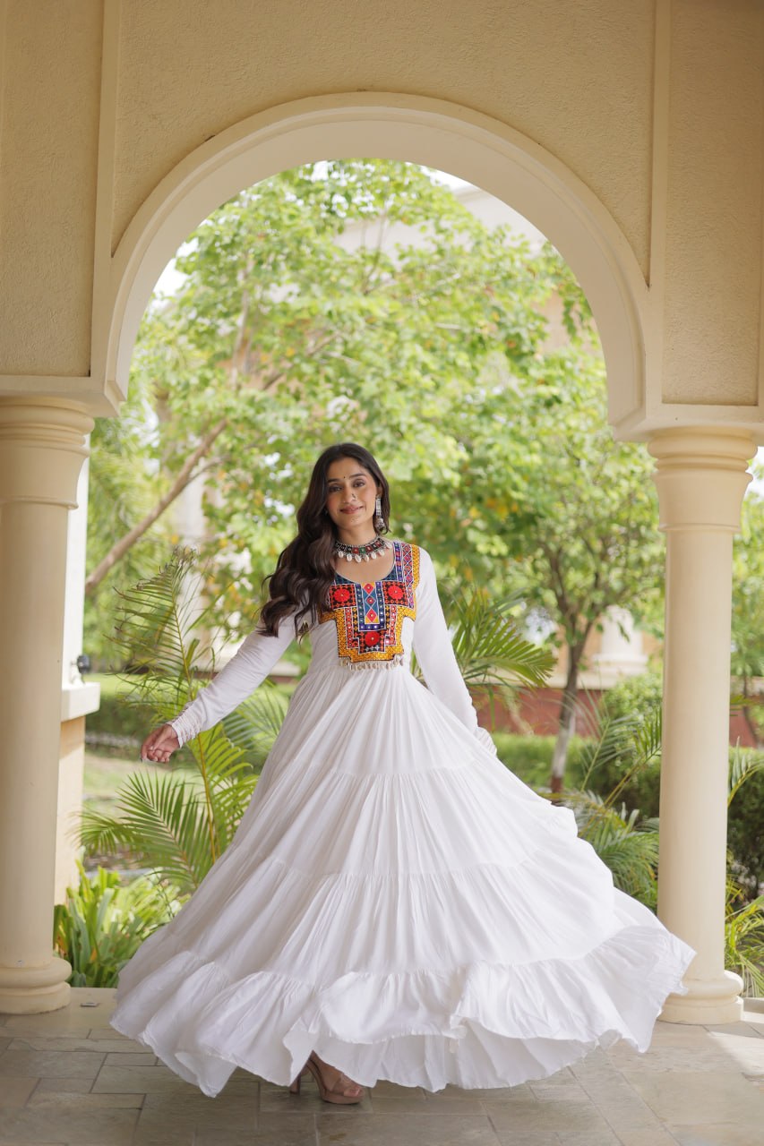 White Kutchi Gamthi Embroidered 12 Meter Flair Reyon Gown