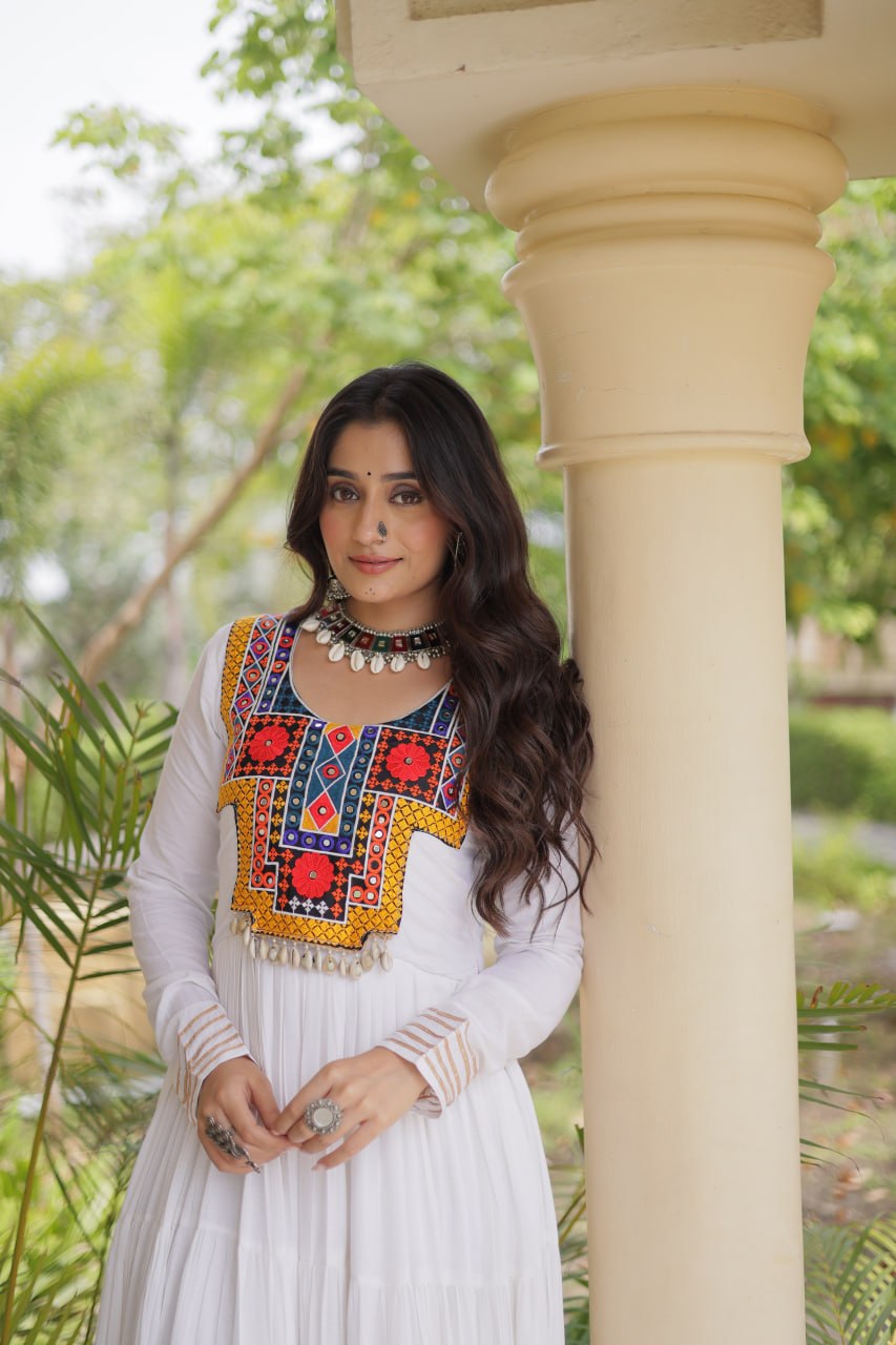 White Kutchi Gamthi Embroidered 12 Meter Flair Reyon Gown