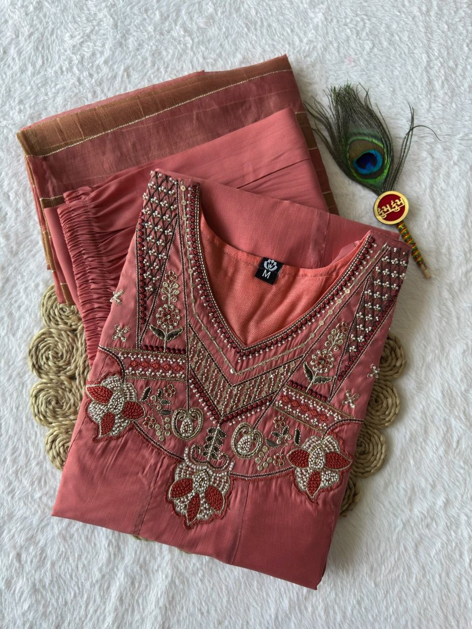 Gajri Premium Mull Chanderi Embroidered Kurta Pant Dupatta Set