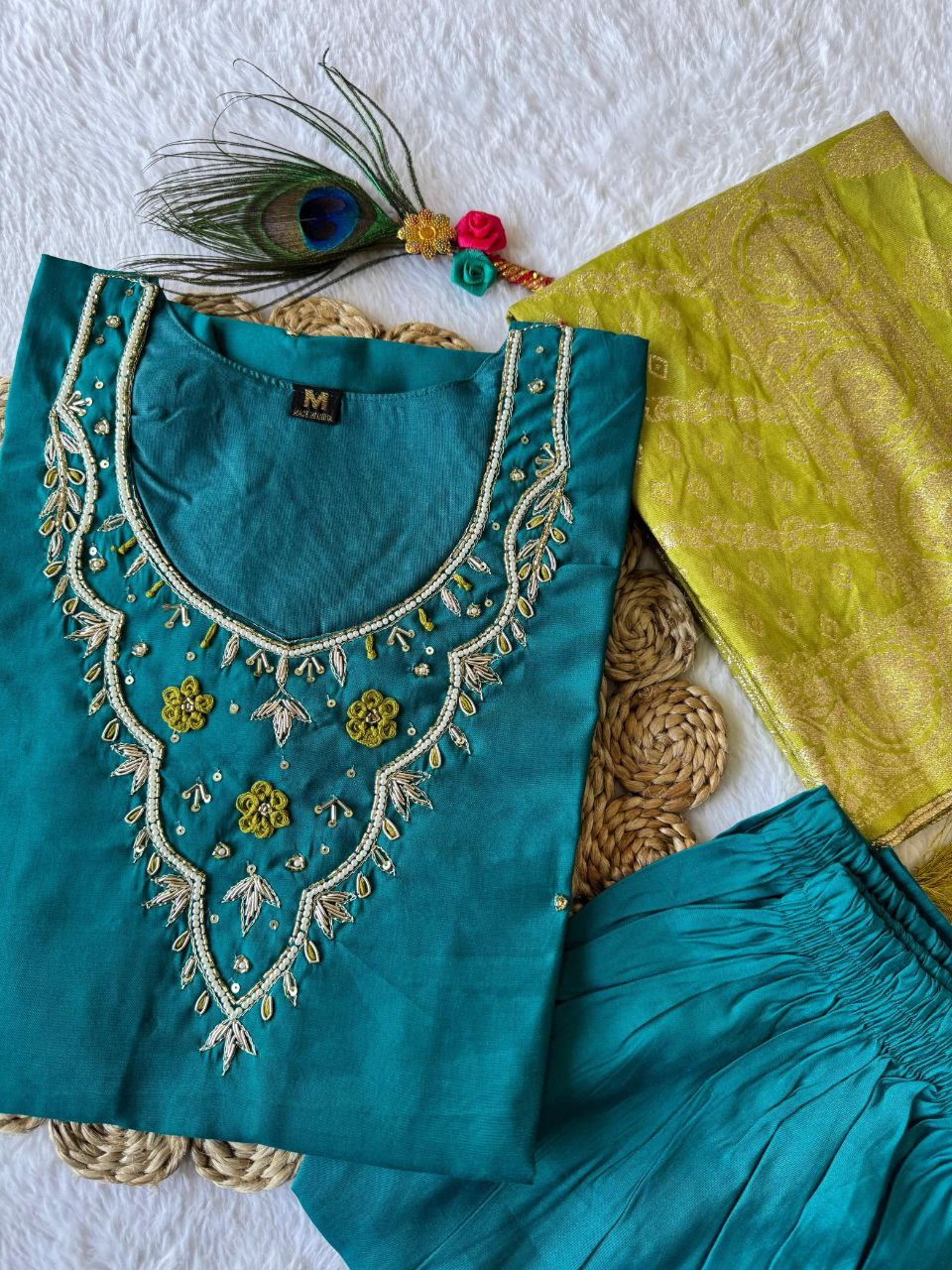 Lyra Rama Kurti with Neon Dupatta