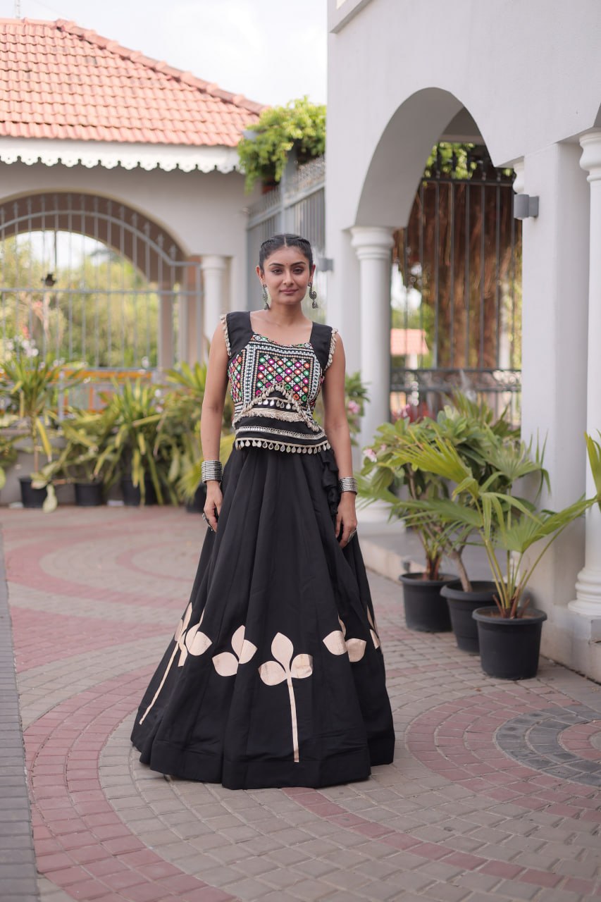 Black Mirror Work Pan-Patti Gota Lehenga Choli – 6 Meter Flair