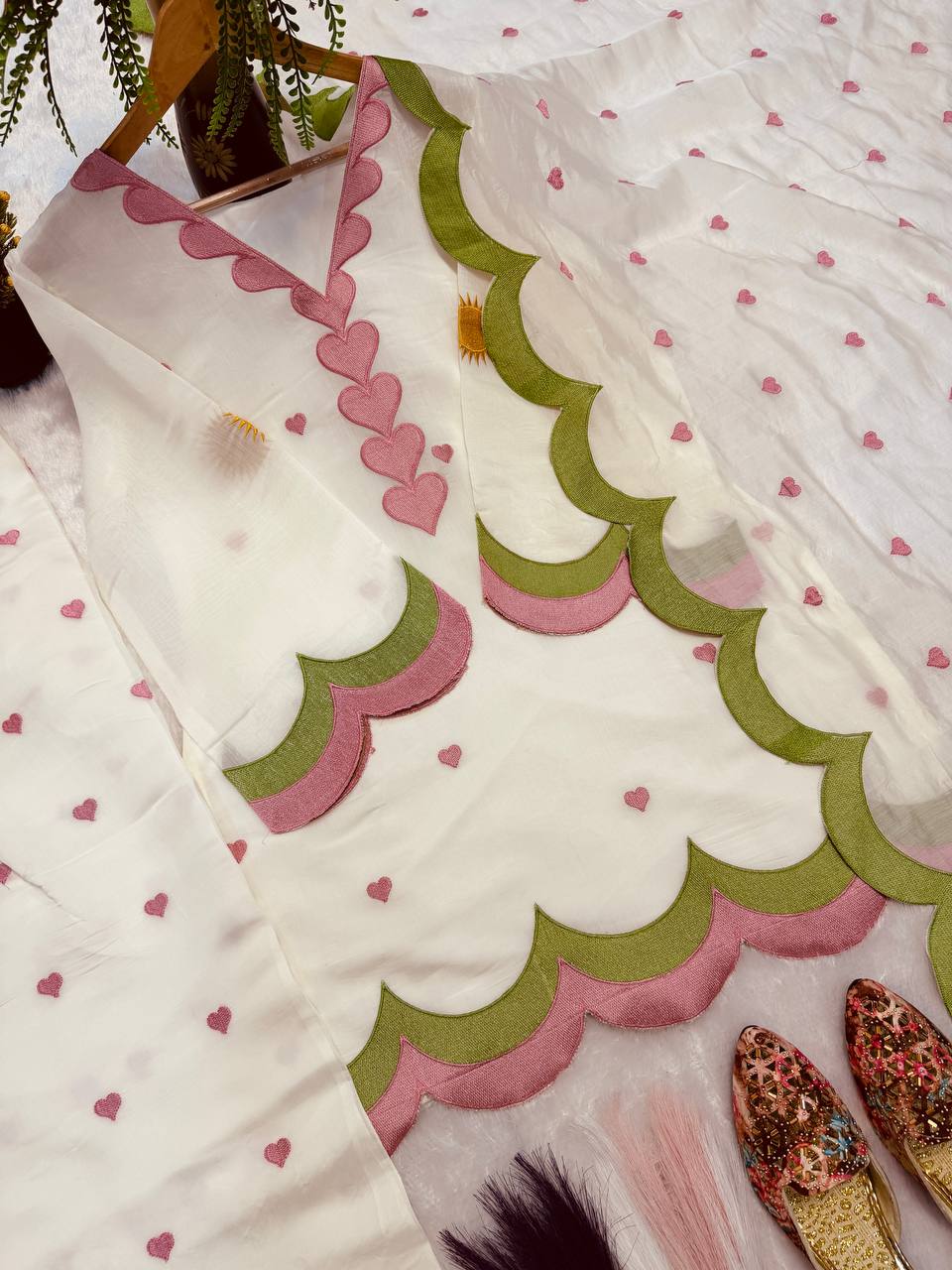 Ivory Pink & Olive Green Mal Chanderi Farshi Salwar Suit Set