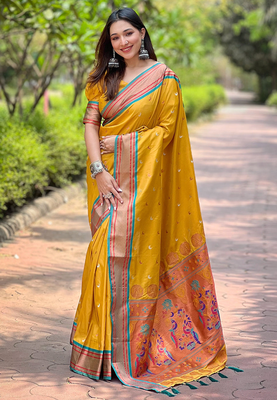 Gold Chaand Maharashtrian Paithani sarees