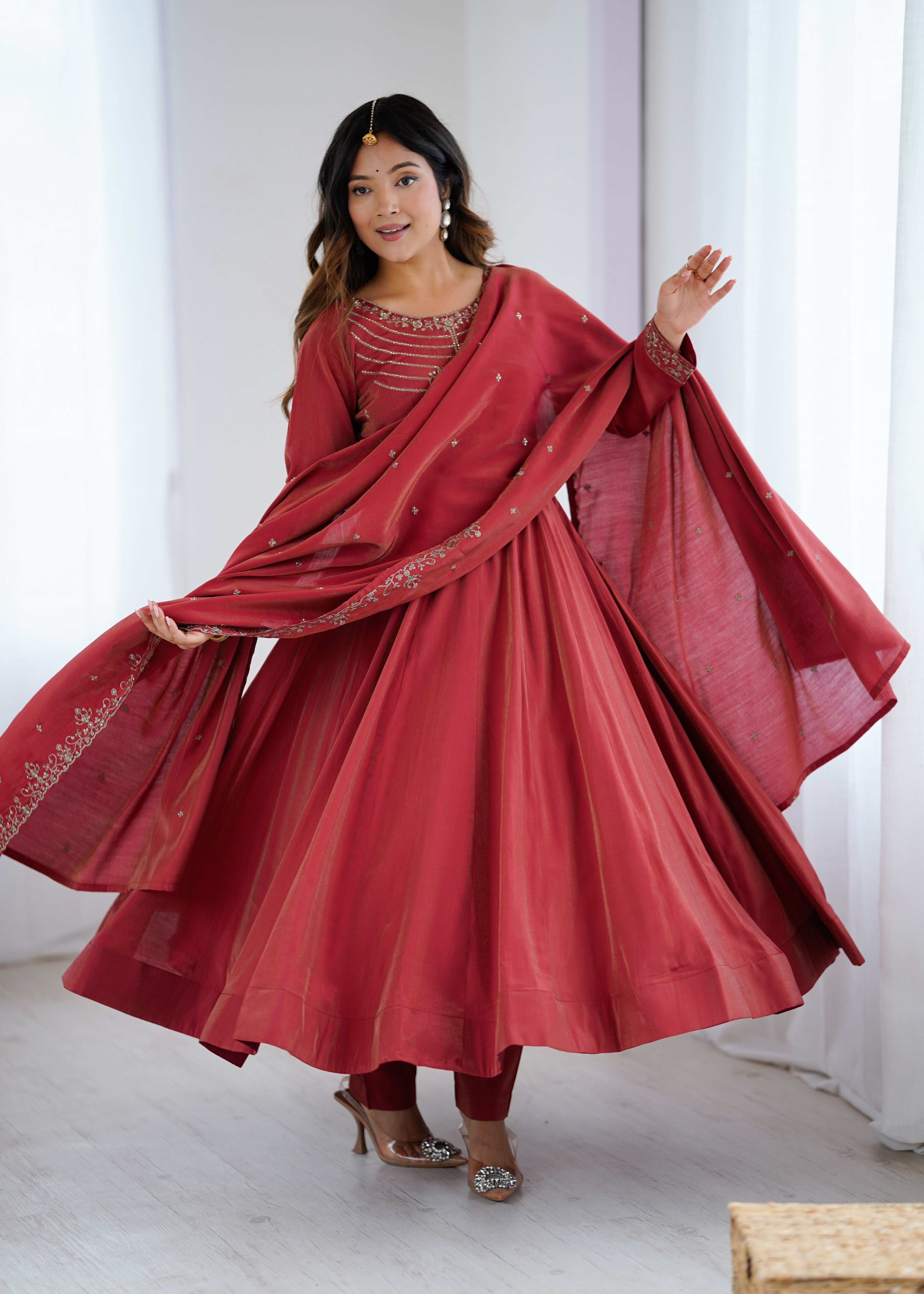 Maroon Color Shimmer Chanderi Anarkali Gown Set - Aarti Chauhan