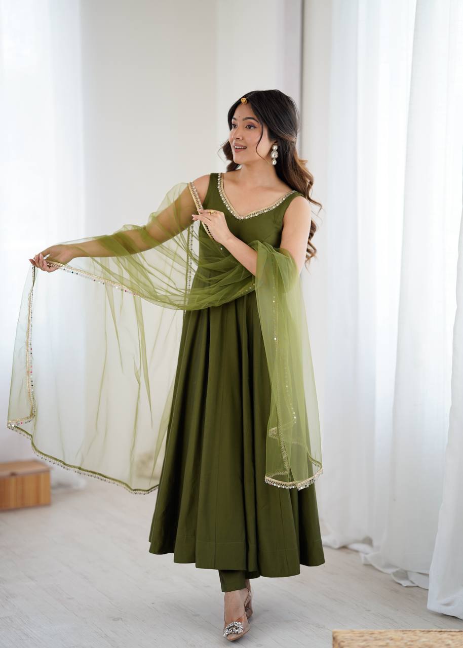 Mehendi Green Color Roman Silk Chanderi Anarkali Gown Set - Aarti Chauhan
