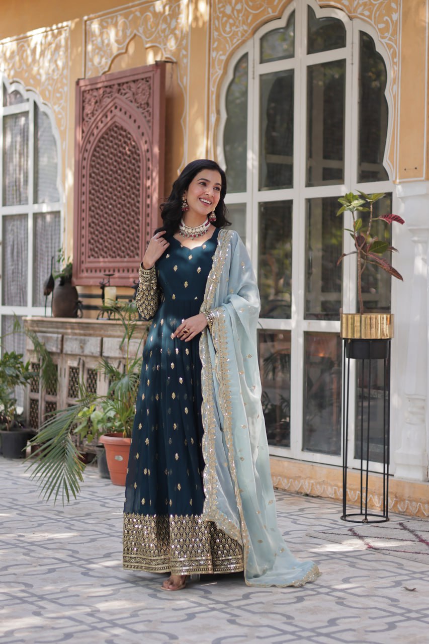 ReadyMade Anarkali Gown With Duppatta Set