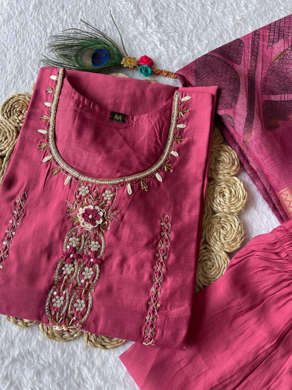 Rouge Durga Puja Special Kurta Pant Dupatta Set