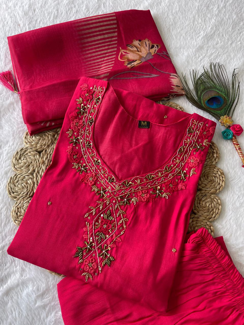 Karvachoth Special Tometo Red Kurti Pant Dupatta Set