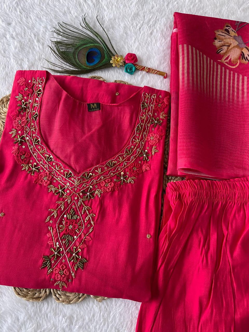 Karvachoth Special Tometo Red Kurti Pant Dupatta Set