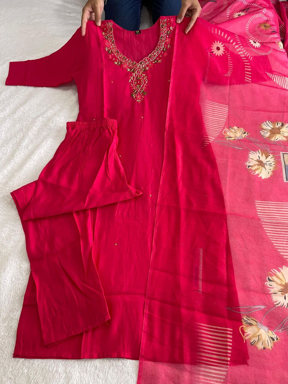 Karvachoth Special Tometo Red Kurti Pant Dupatta Set